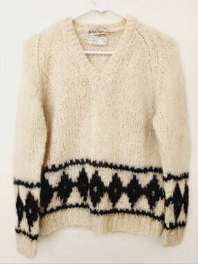 Vintage 50/60s British Vogue Wool/Mohair Hand Knitted V-Neck Sweater
